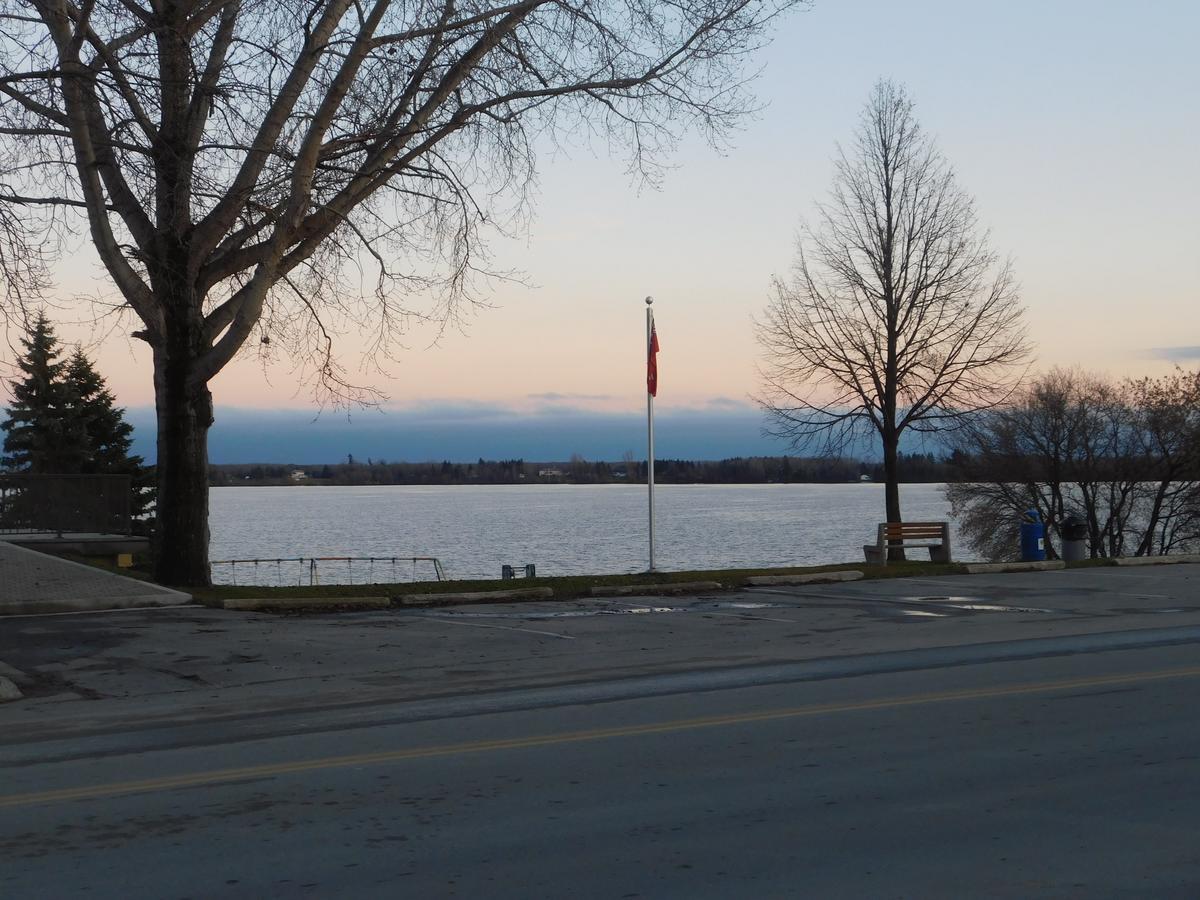 The Lakeview Inn Lac du Bonnet Exteriér fotografie